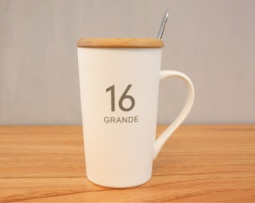 [7798293791011] Mug De Porcelana Grande 16 Tapa Bamboo Y Cuchara Acero Caja Ind 9X14,5H Cm